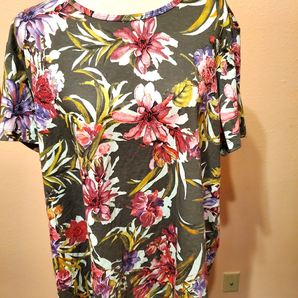 Ideology Dusty Olive Gratitude Top 3x